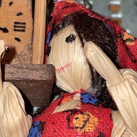 Vintage Christmas Ornament Cornhusk Lady Grandfather Clock - Picture 4 of 13